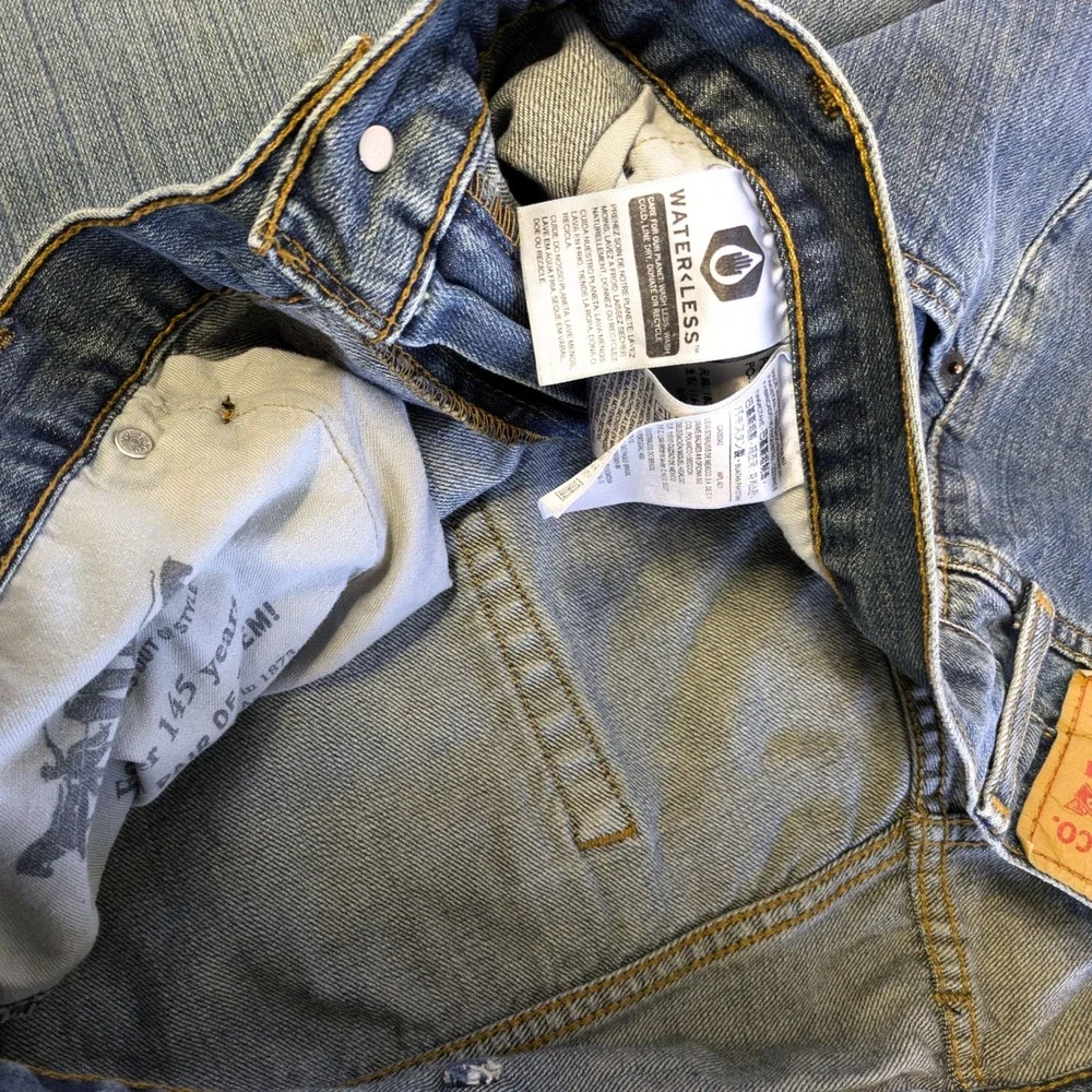 Levis levi 559
